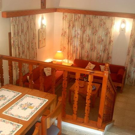 Onar Village كيرينيا المظهر الخارجي الصورة