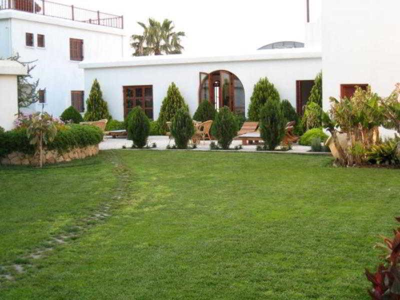Onar Village كيرينيا المظهر الخارجي الصورة