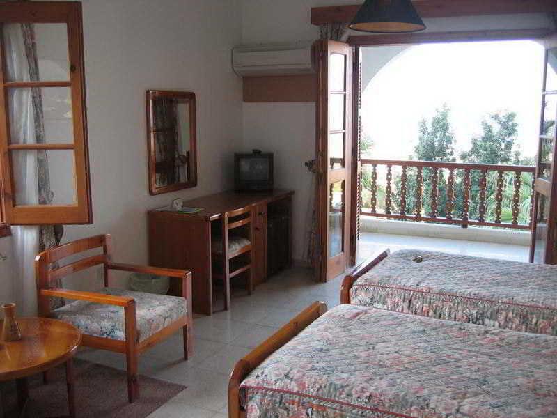 Onar Village كيرينيا المظهر الخارجي الصورة
